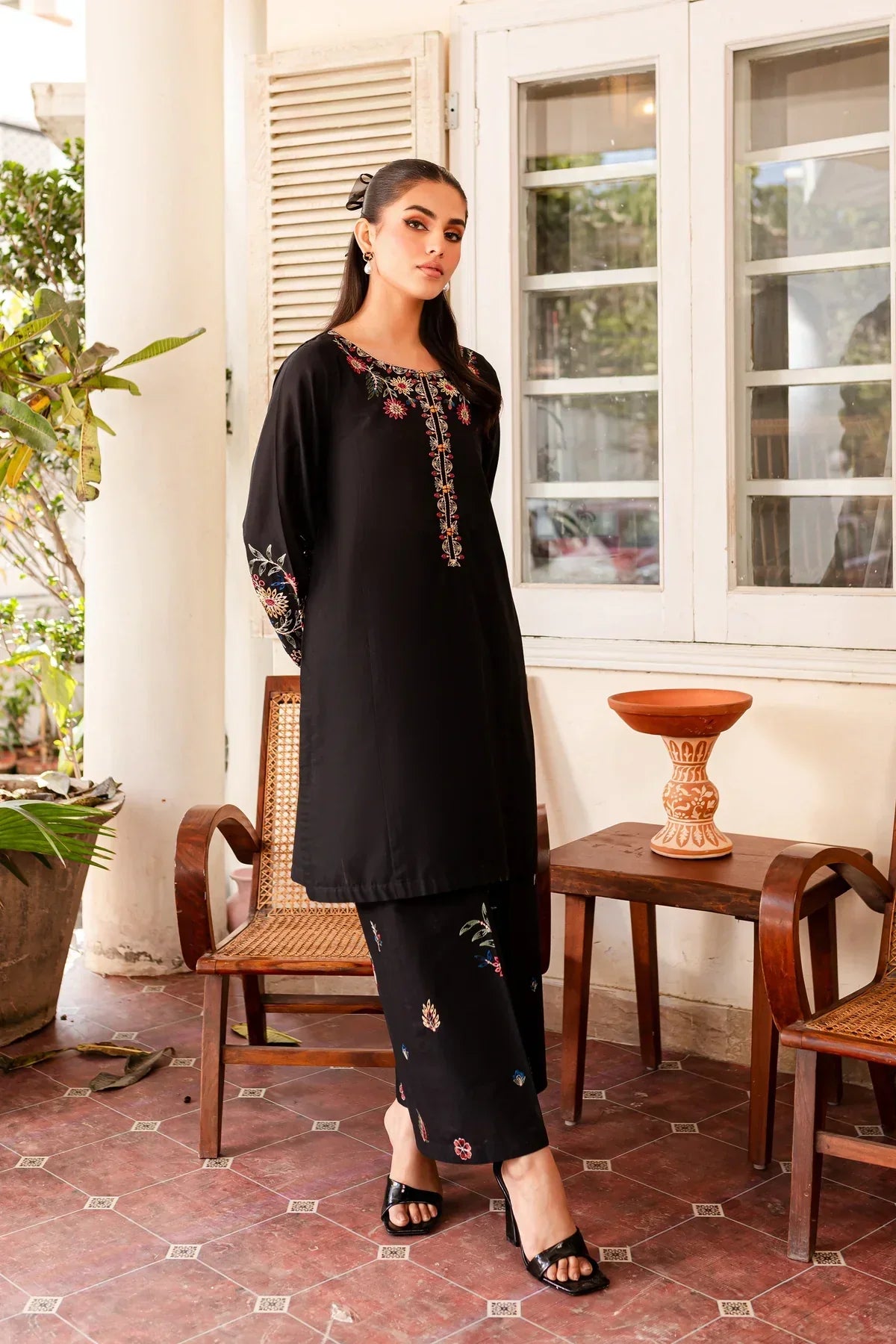 Black Beauty -2Pc Stitched Dress